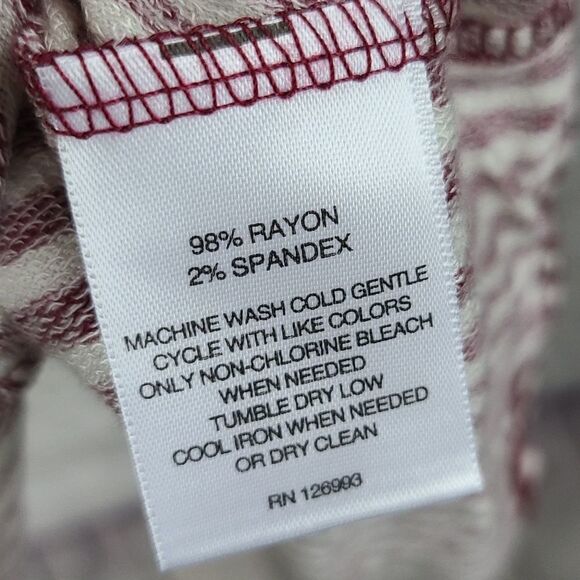 Hannah NWT Red Stripe Sleeveless Blouse V-neck French Terry Soft Knit Top Ruffle - Picture 7 of 8